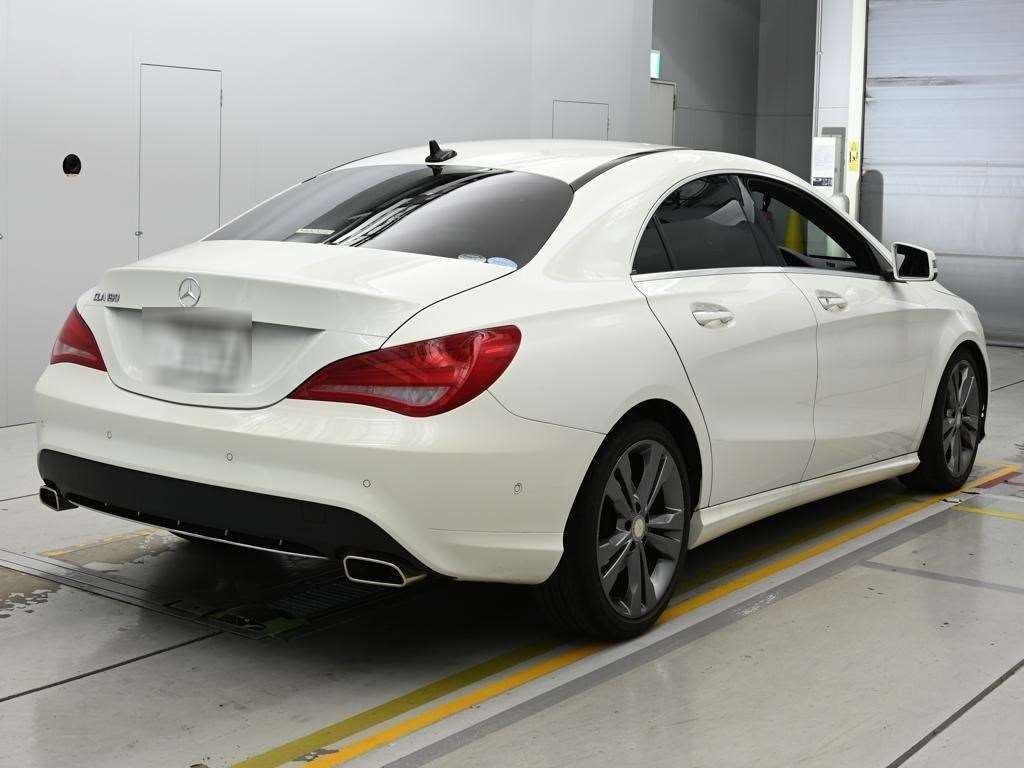 MERCEDES BENZ CLA