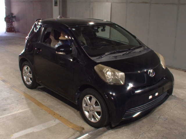 TOYOTA IQ
