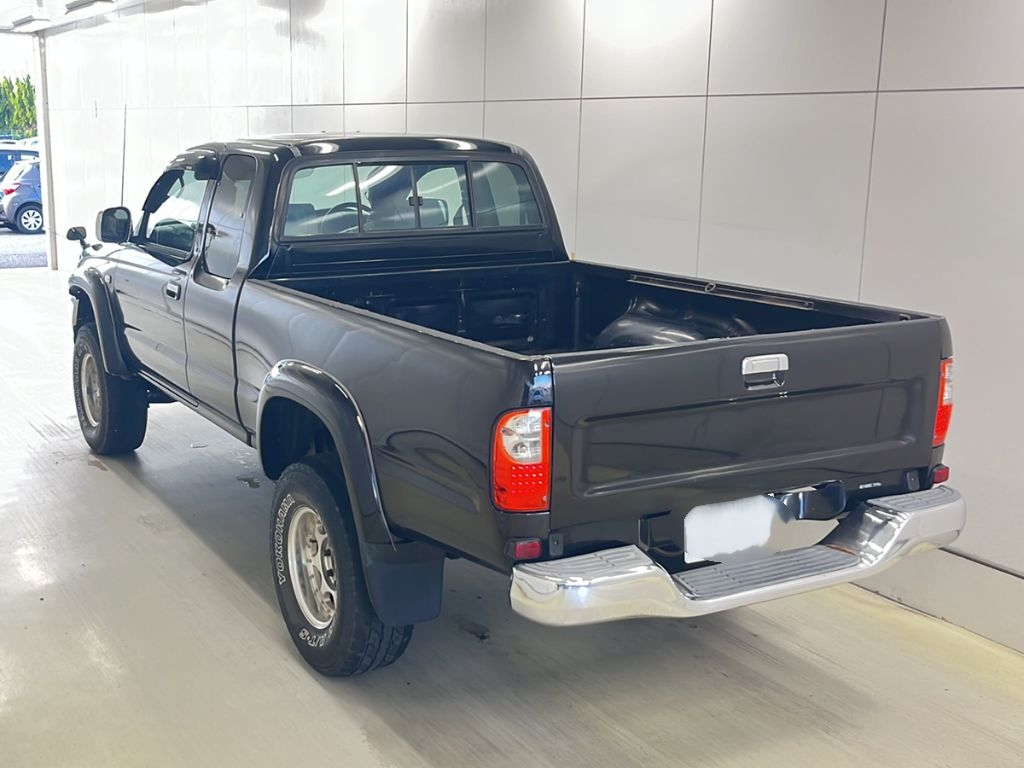 TOYOTA HILUX PICK UP