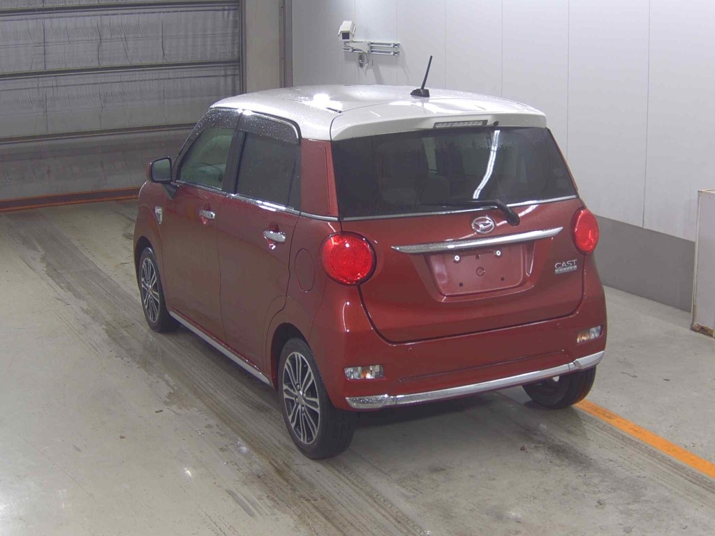 DAIHATSU CAST