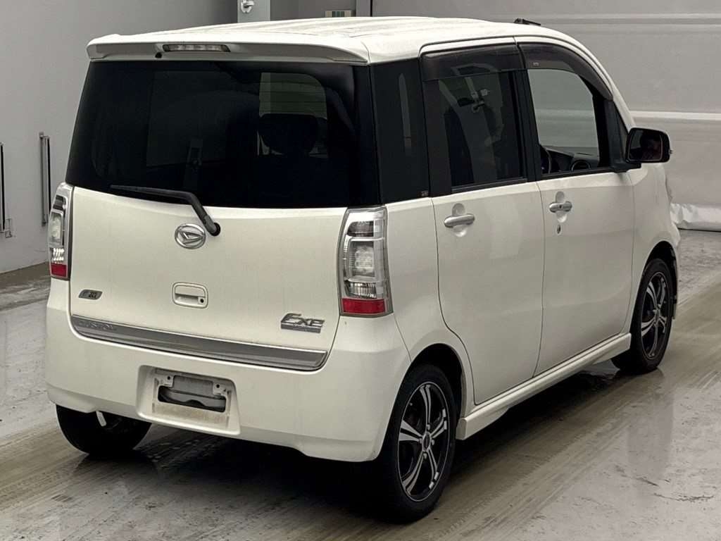 DAIHATSU TANTO EXE
