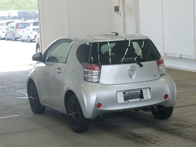 TOYOTA IQ