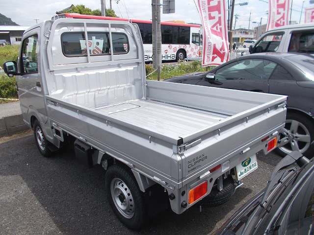 NISSAN CLIPPER