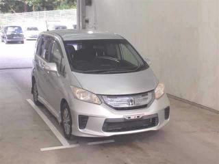 HONDA FREED HYBRID