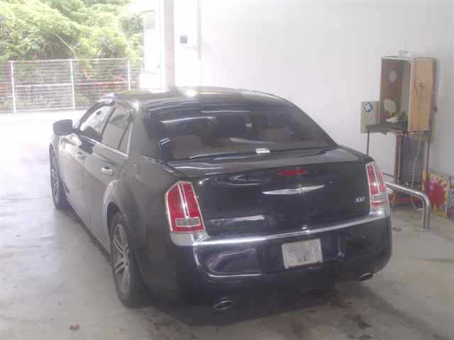CHRYSLER 300