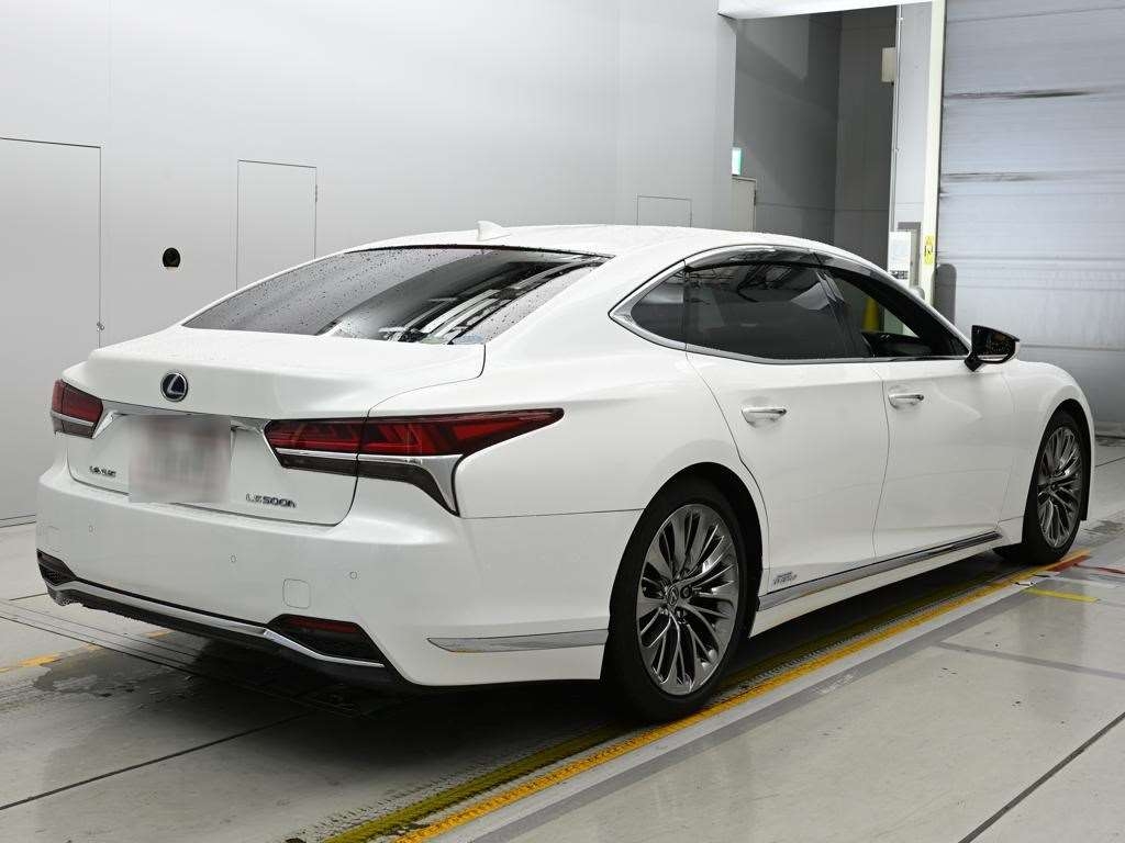 LEXUS LS