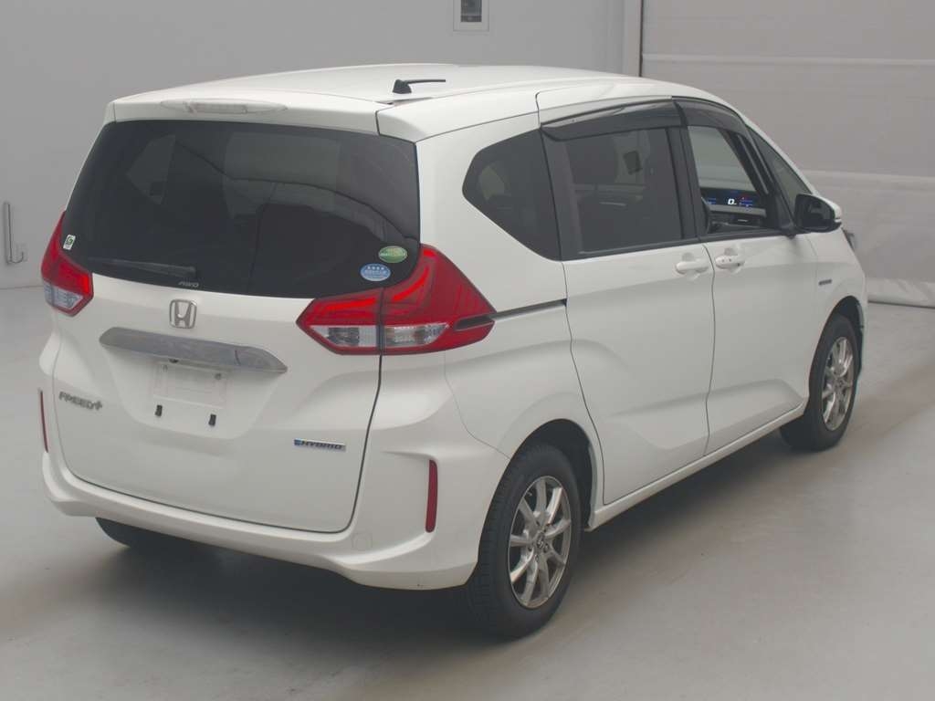 HONDA FREED + HYBRID