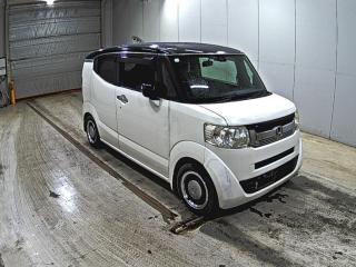 HONDA N-BOX SLASH
