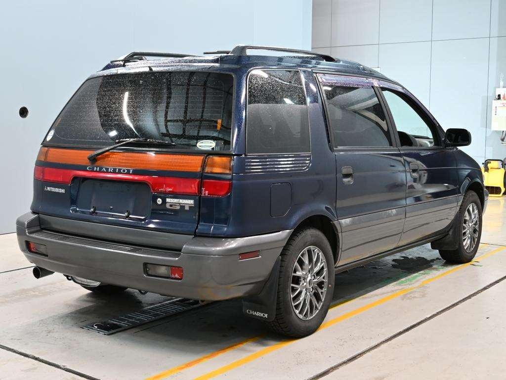 MITSUBISHI CHARIOT