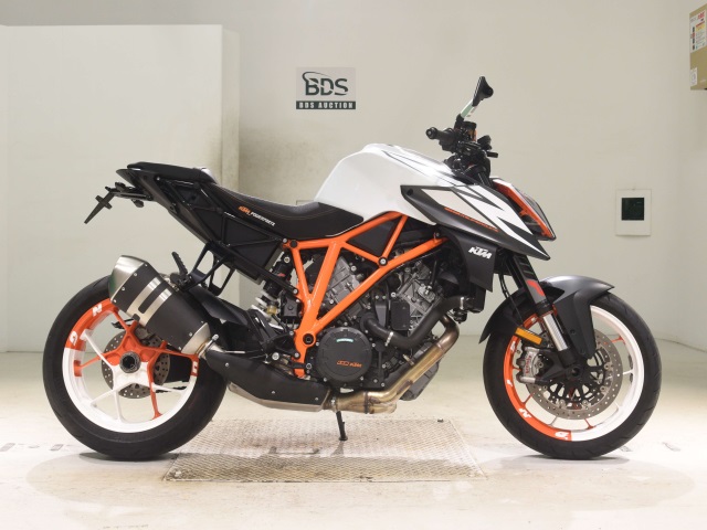 KTM KTM 1290 SUPER DUKE R