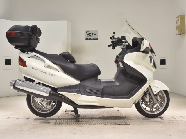 Suzuki SKYWAVE 650LX