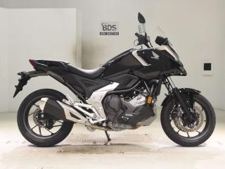 Honda NC750XD-3