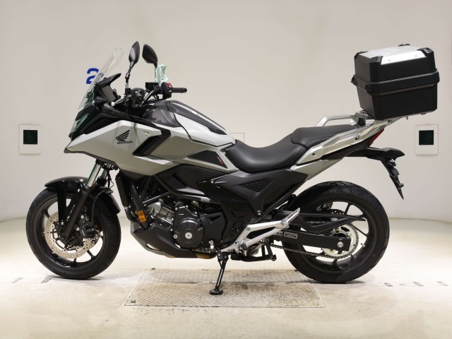 Honda NC750X-3