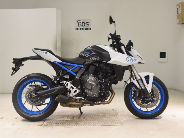 Suzuki GSX-8S