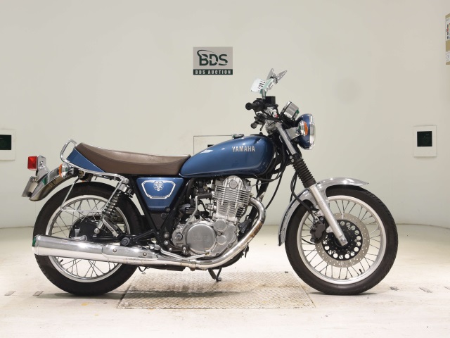 Yamaha SR400-5