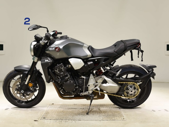 Honda CB1000R-2