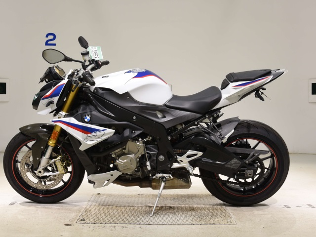 BMW BMW S1000R