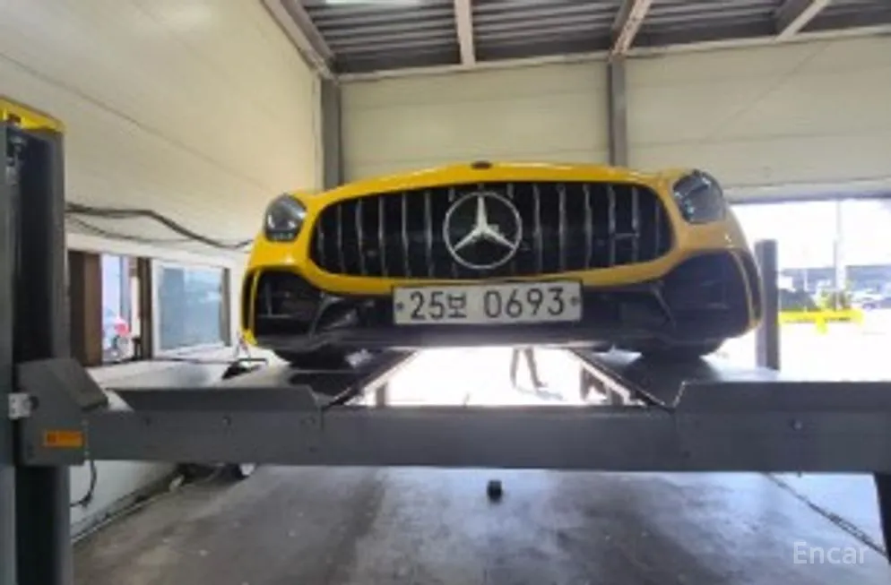 Mercedes-Benz AMG GT