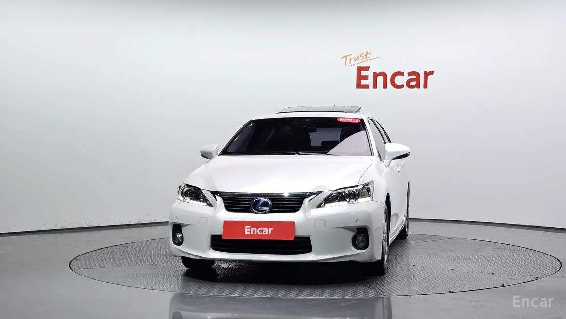 Lexus CT200h