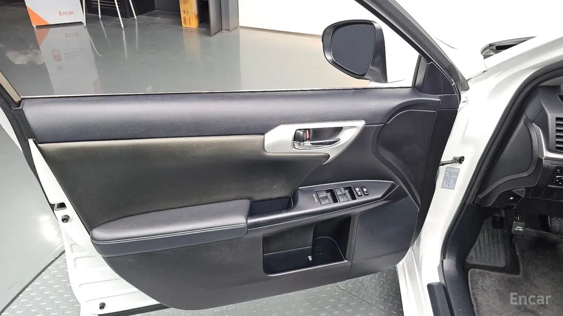 Lexus CT200h