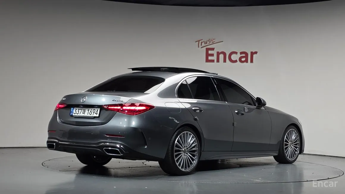Mercedes-Benz C-Class