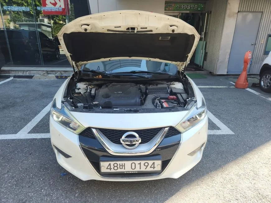 Nissan Maxima