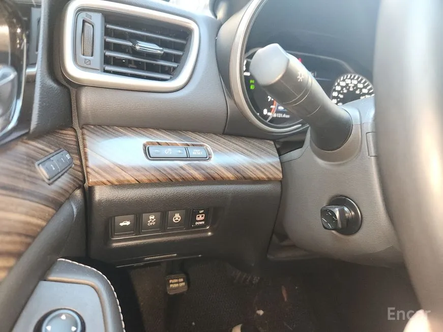 Nissan Maxima