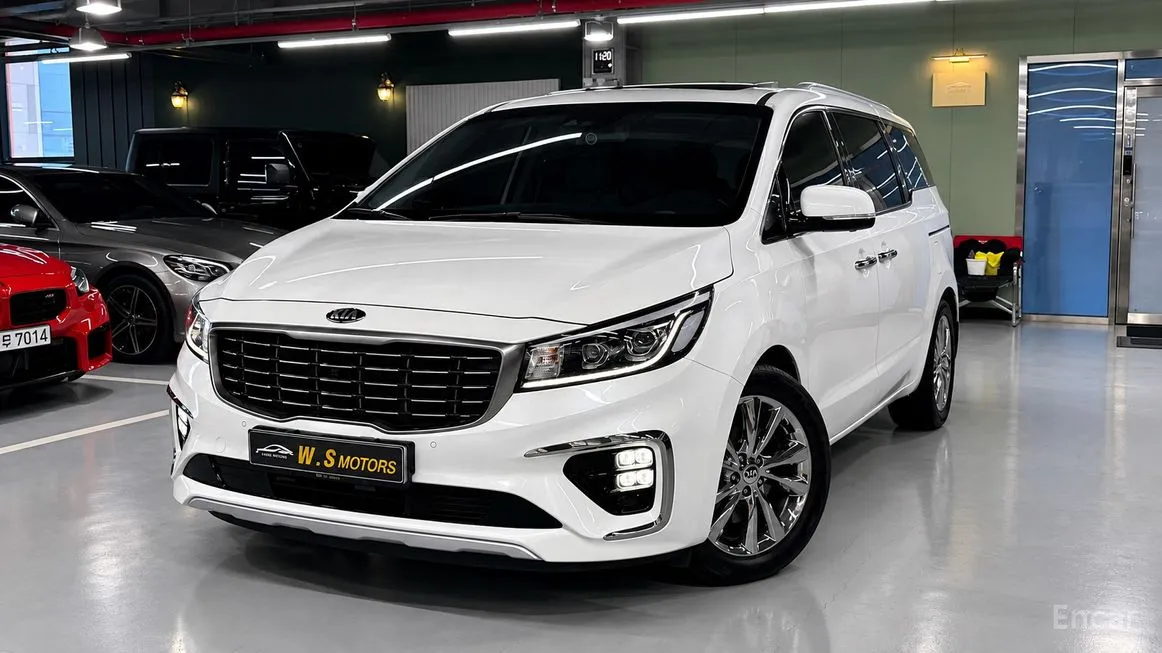 Kia Carnival