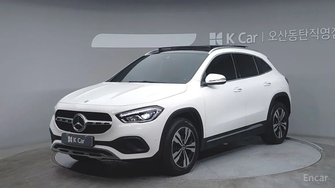 Mercedes-Benz GLA-Class