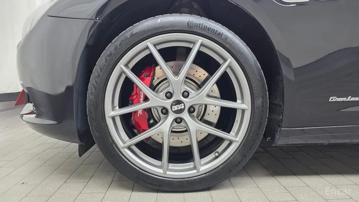 Maserati Quattroporte