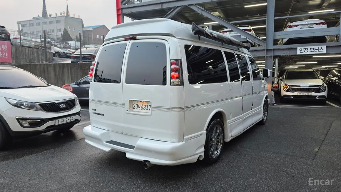 Chevrolet Express Van