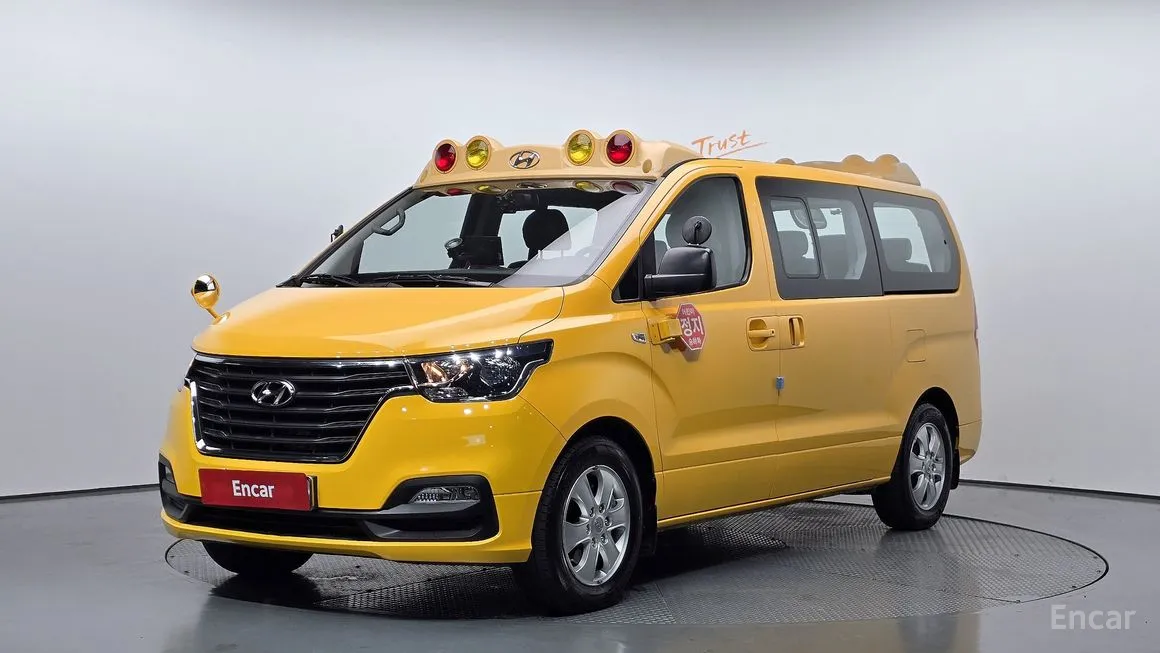 Hyundai Starex