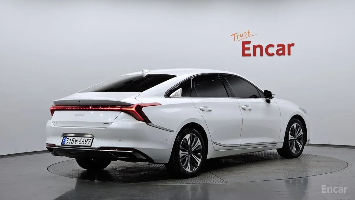 Kia K8