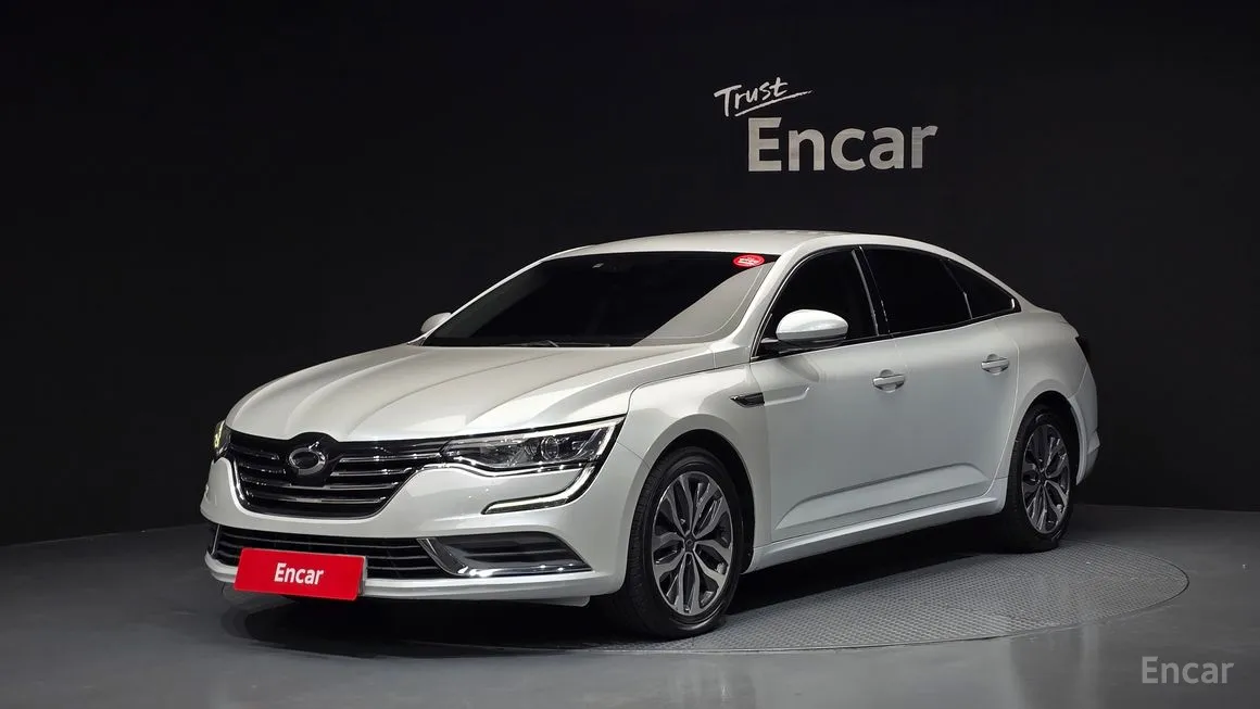 Renault SM6
