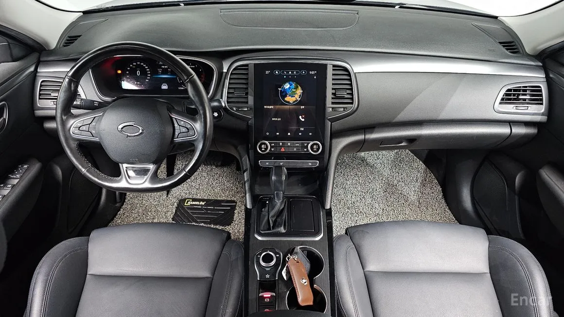 Renault SM6