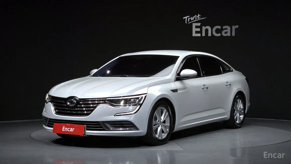 Renault SM6