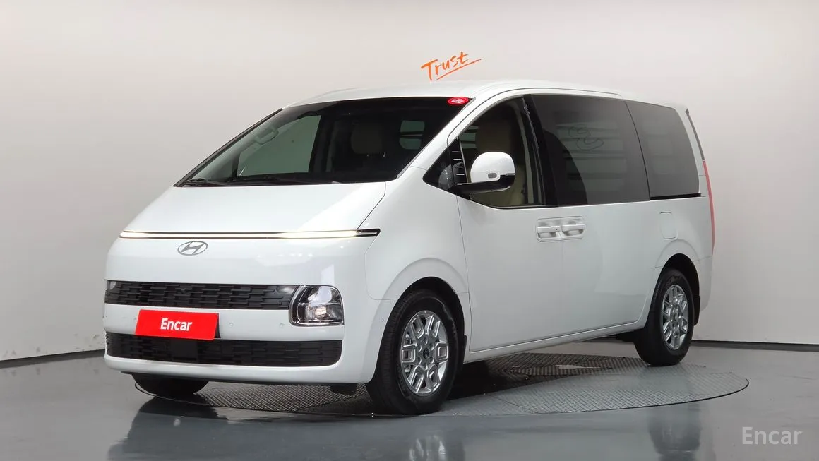 Hyundai Staria