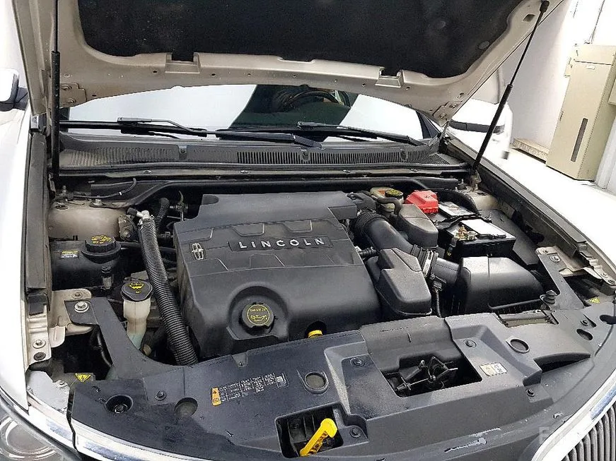 Lincoln MKS