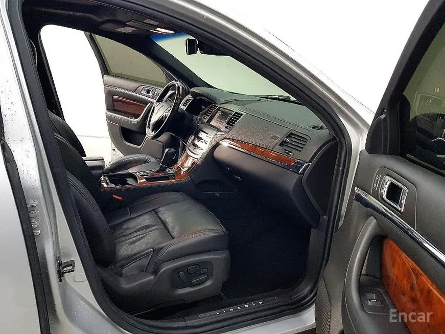Lincoln MKS