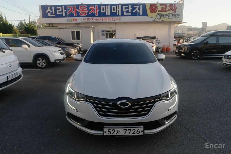 Renault SM6