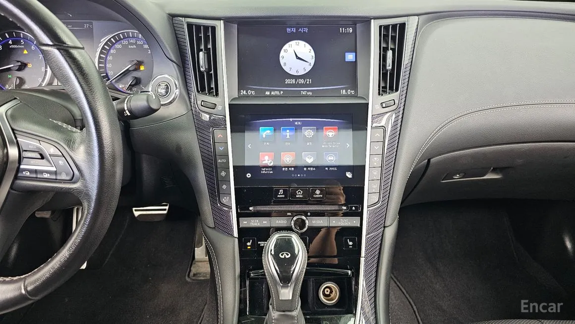 Infiniti Q60