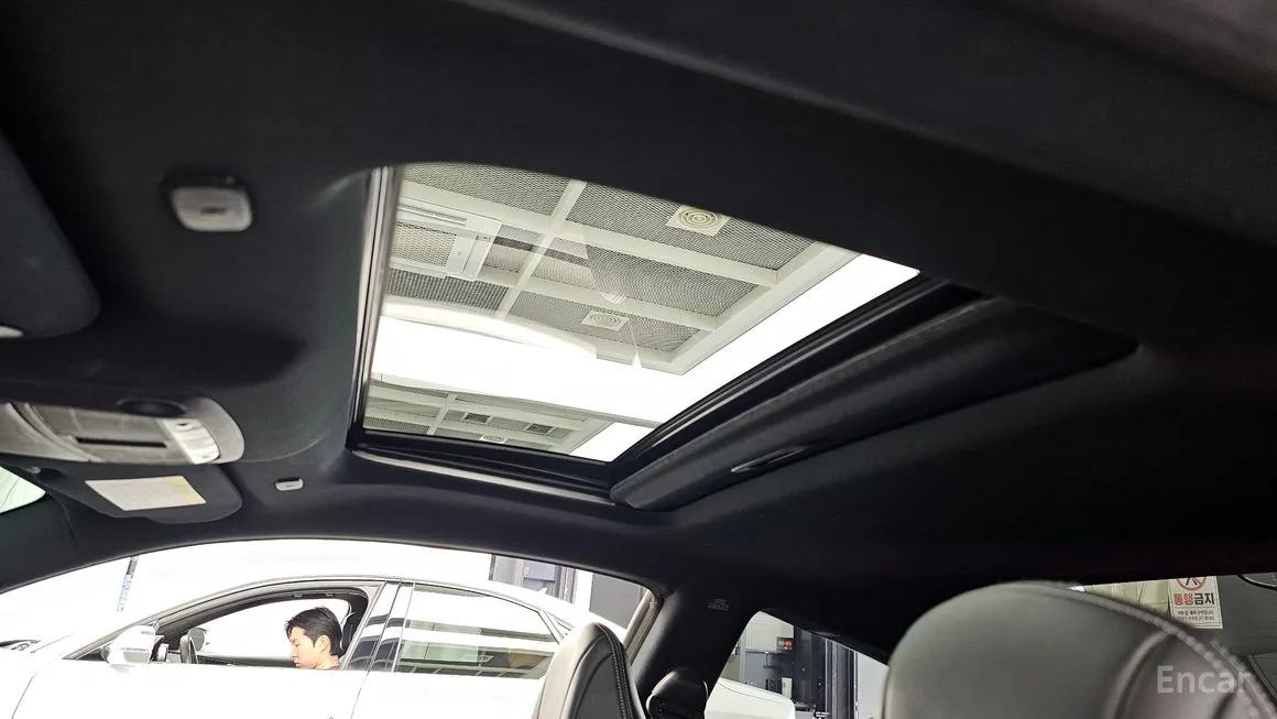 Infiniti Q60