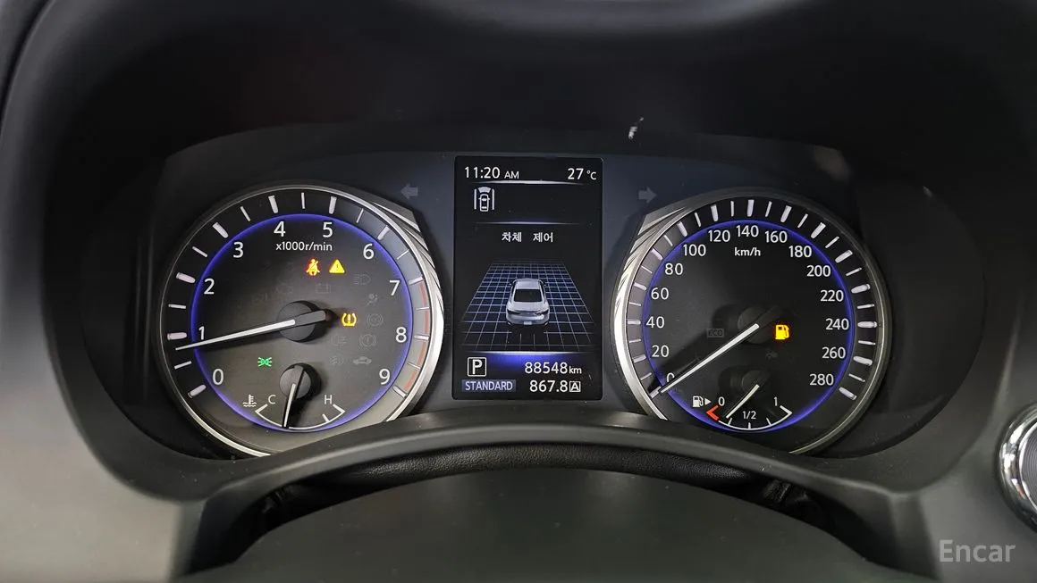 Infiniti Q60
