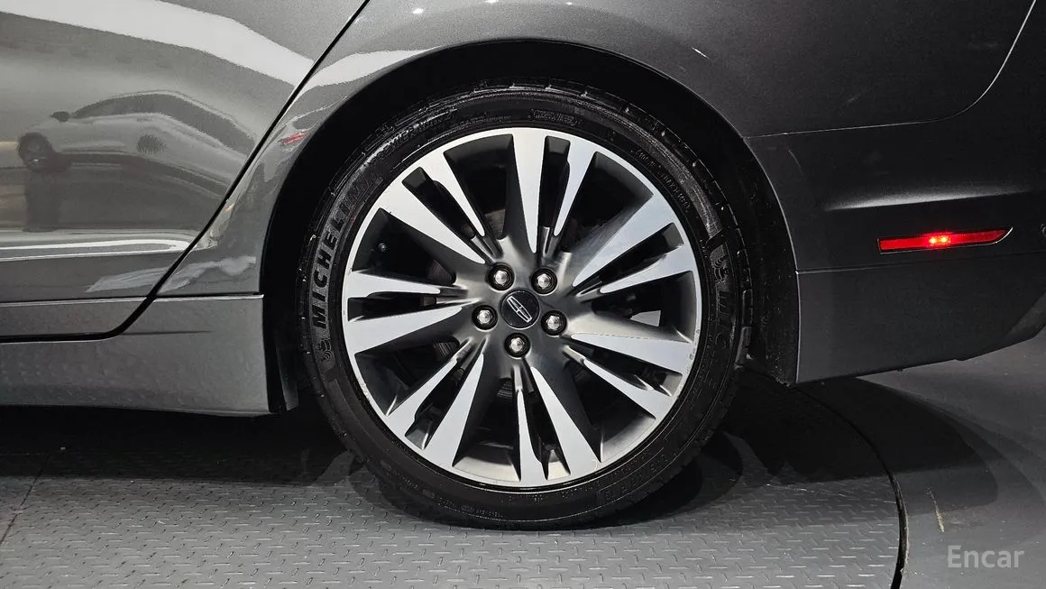 Lincoln MKZ