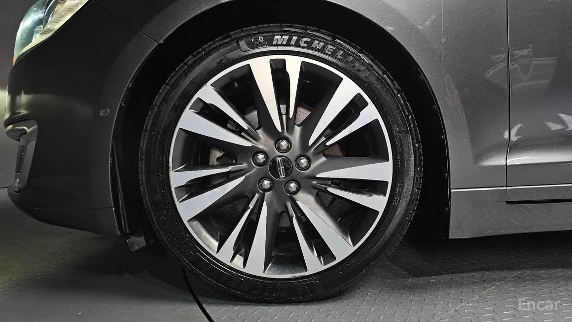 Lincoln MKZ