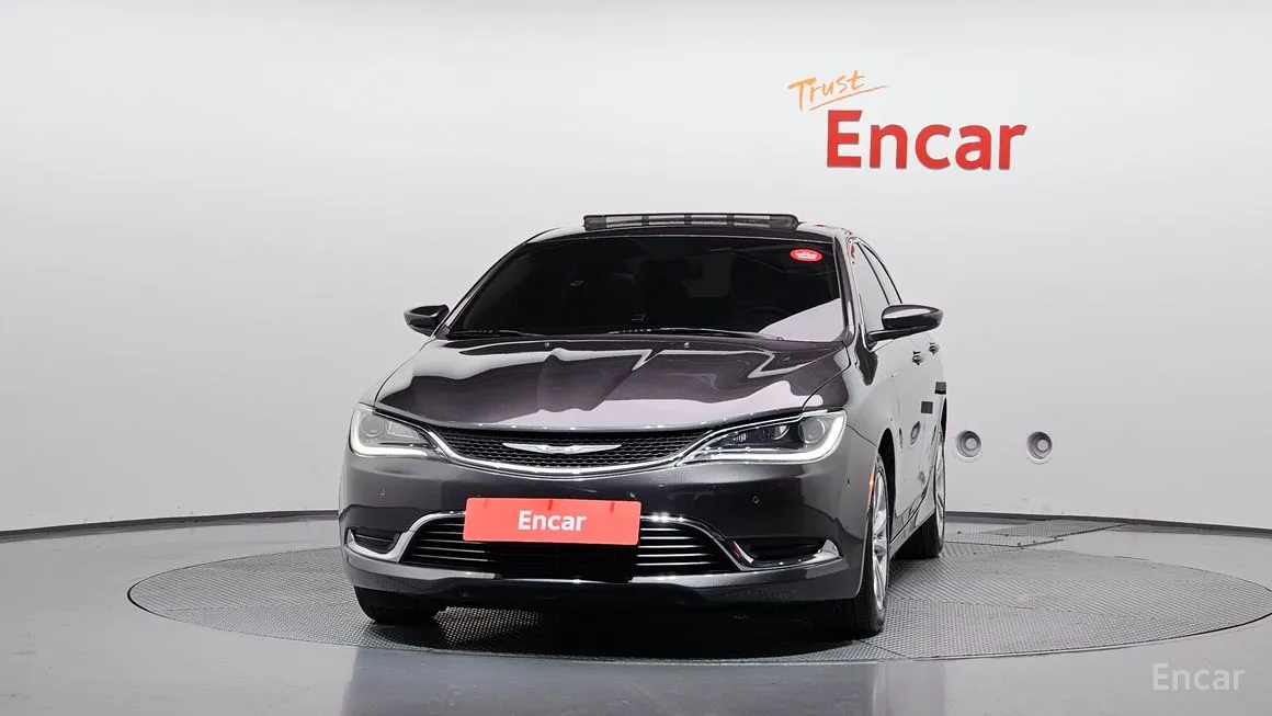 Chrysler 200