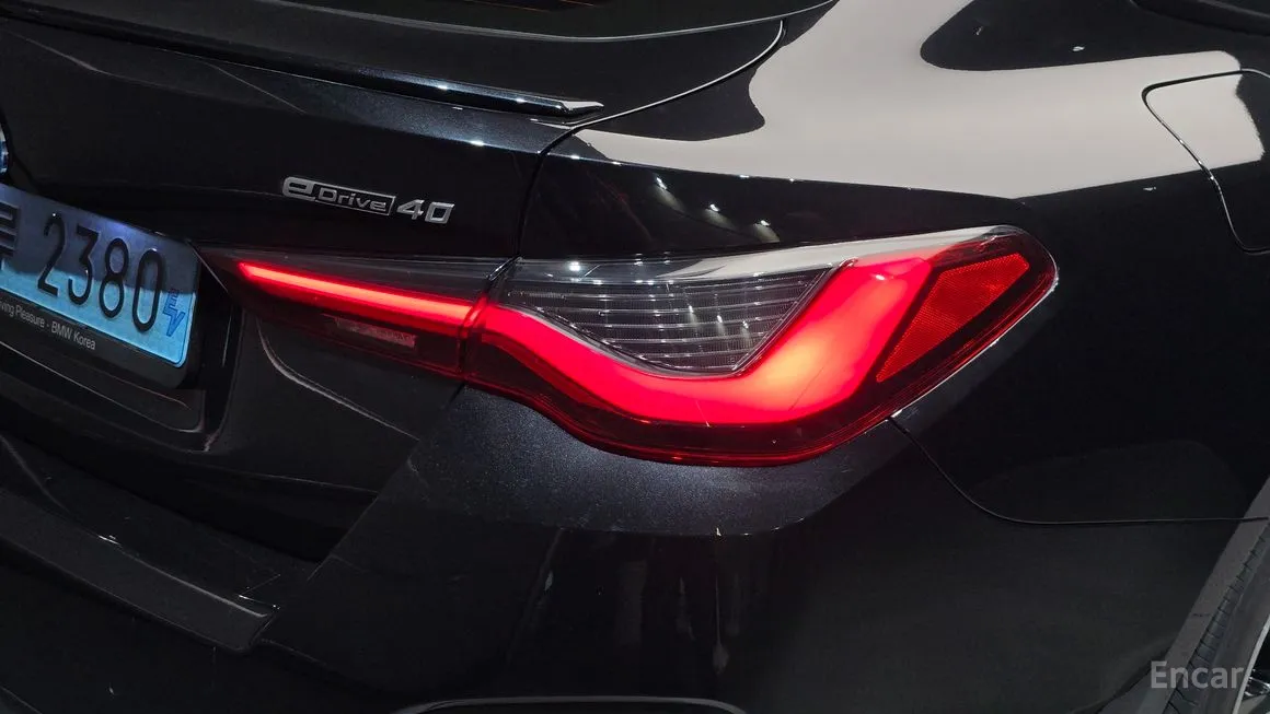 BMW i4