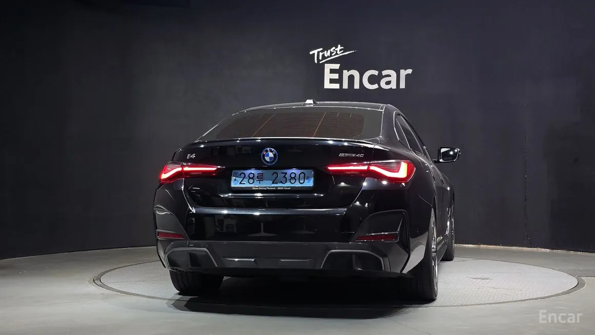 BMW i4