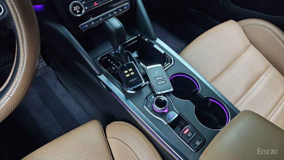 Renault SM6