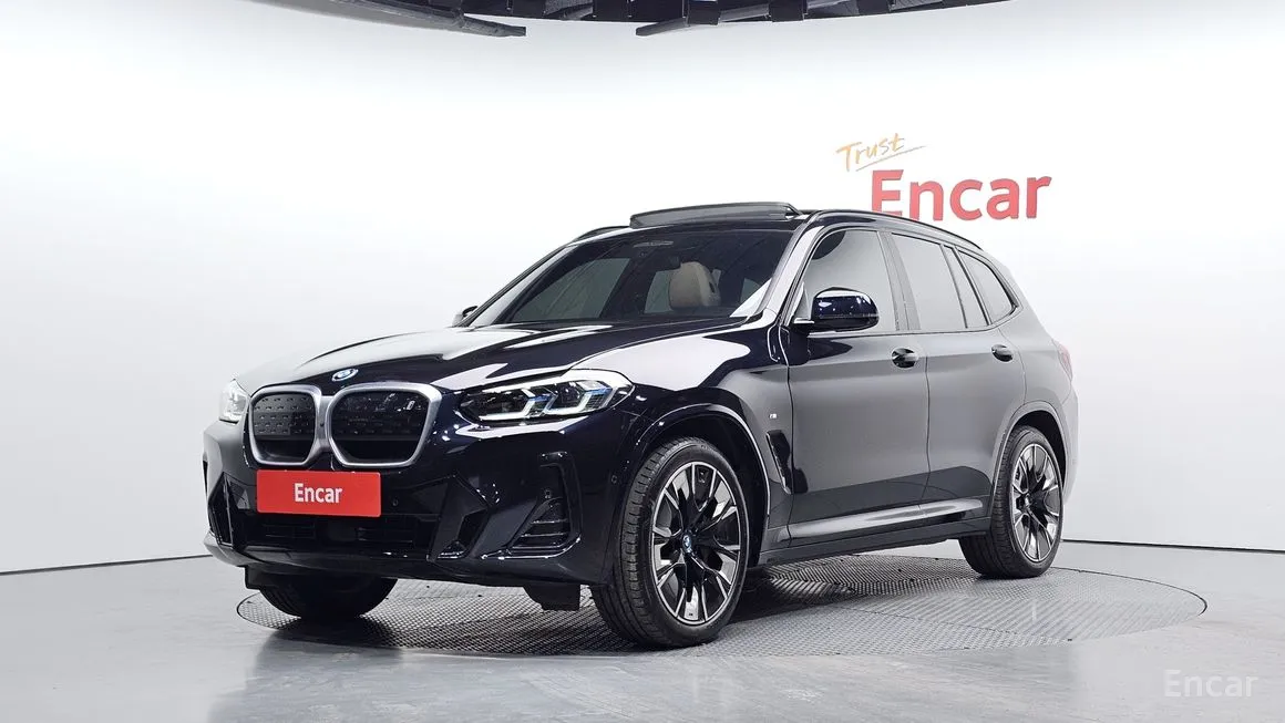 BMW iX3